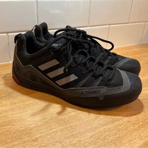Adidas Terrex Swift Solo 2.0 Shoes Black Gray Men’s 6 Woman’s 7 Outdoor Unisex